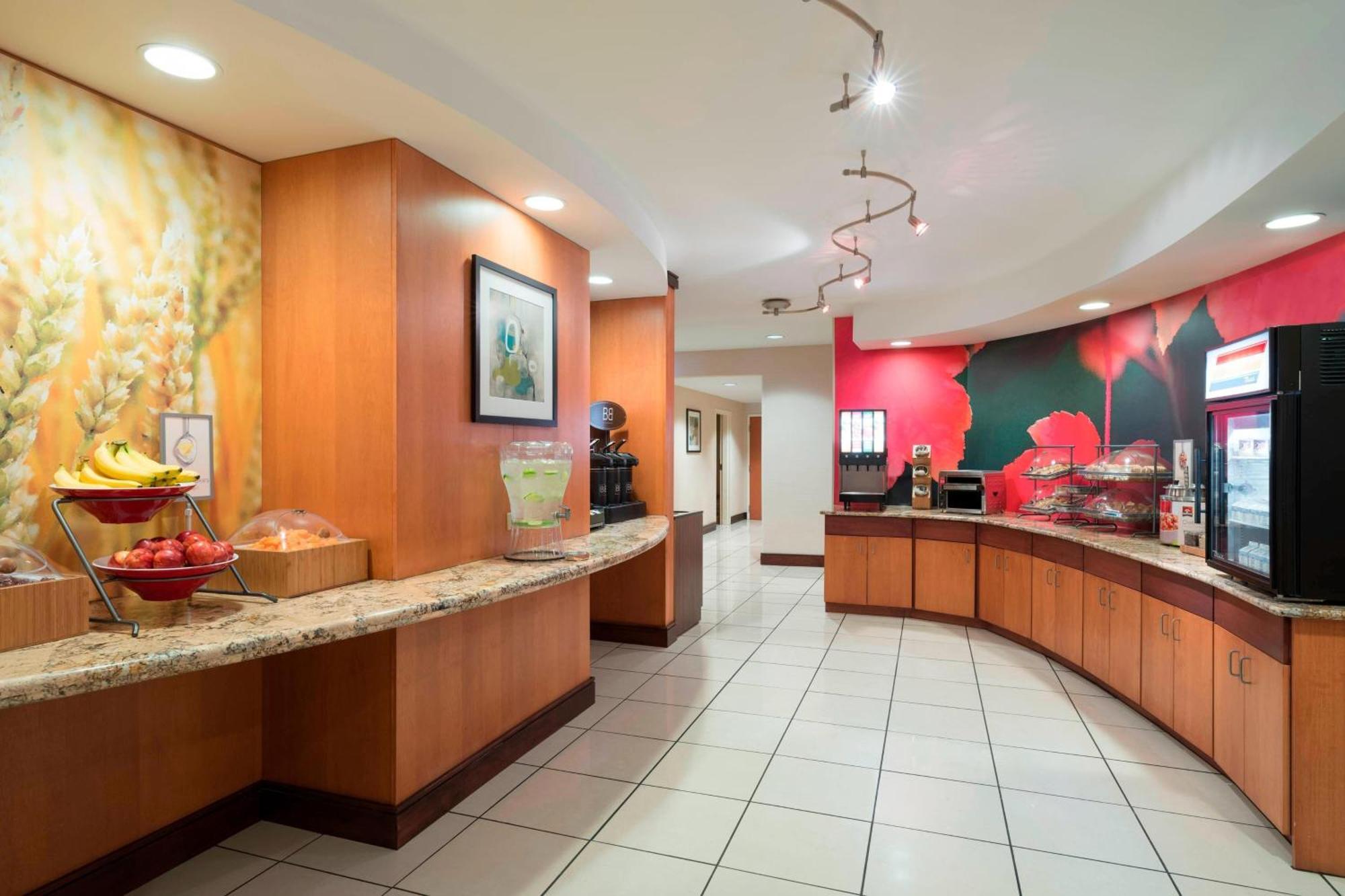 Fairfield Inn & Suites By Marriott State College Exterior foto